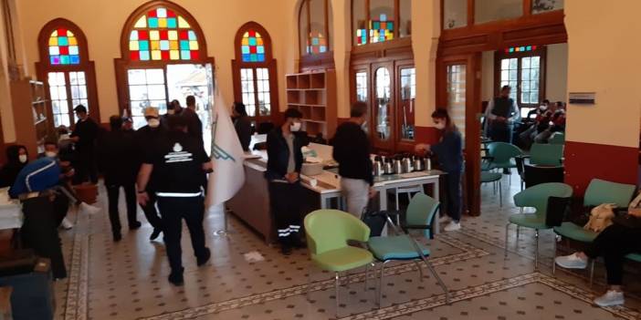 Polis TÜGVA’ya kalkan oldu