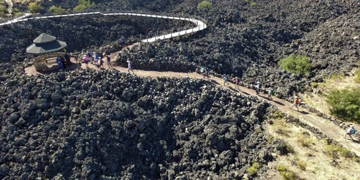 Alman doğa yürüyüşçüleri Kula Volkanik Jeoparkı'nı ziyaret etti