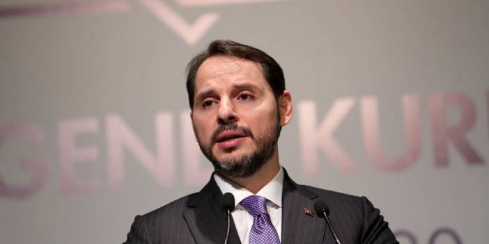 Instagram’la gitmişti, kitapla dönüyor: Berat Albayrak kitap yazıyor