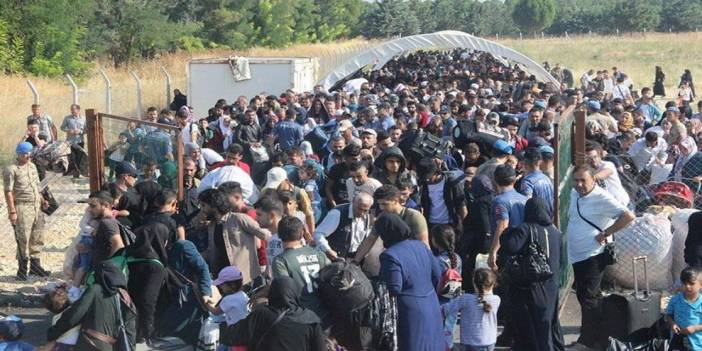 Prof. Dr. Kurnaz: 2 yıl içinde 20-30 milyonu bulacak göç dalgasıyla karşı karşıya kalabiliriz