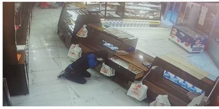 Göçmen kaçakçılığından aranıyordu, hırsızlık yapınca yakalandı