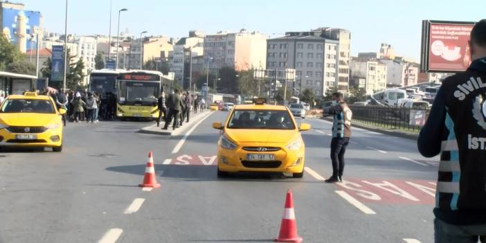 Yolcu seçen taksici: Trafiğe girersek para kazanamıyoruz