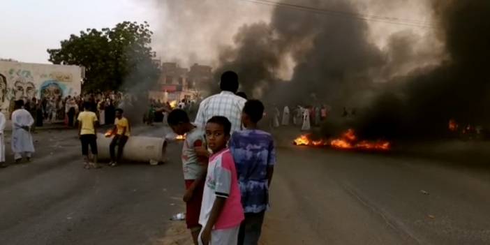 Sudan'da darbe sonrası OHAL