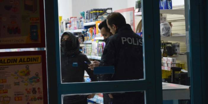 Adıyaman'da müşterilerin müdahale ettiği silahlı soyguncu kaçtı