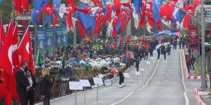 Vatan Caddesi'nde 29 Ekim Cumhuriyet Bayramı coşkuyla kutlandı