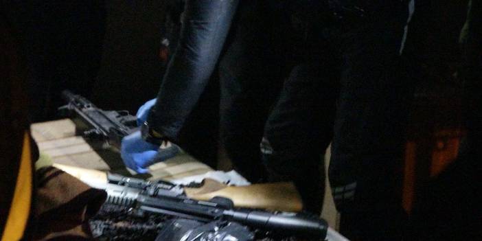 Gecekondudan silahlar çıktı: Şüpheli 'haberim yok, kapımı onarın' dedi