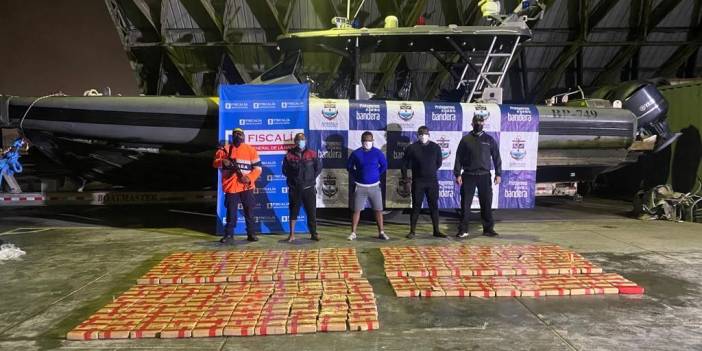 Kolombiya Donanması, 4 operasyonda 7.4 ton kokain ele geçirdi