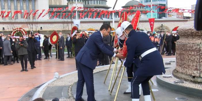 Taksim'de Atatürk'ü anma töreni