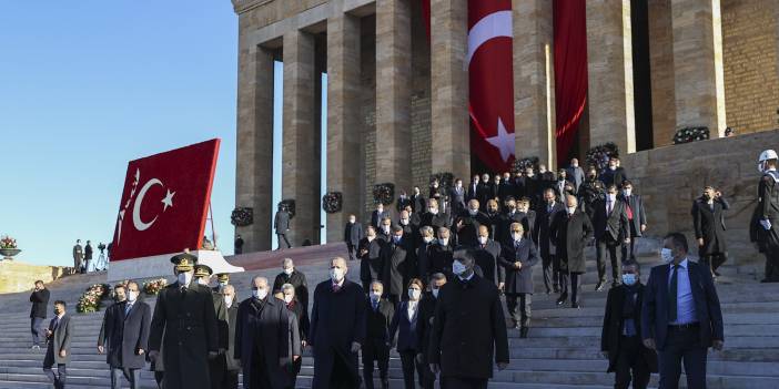 Devletin zirvesi Ata'nın huzurunda: Erdoğan'dan 2023 mesajı