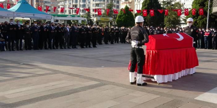 Balıkesir'de şehit polis için tören düzenlendi