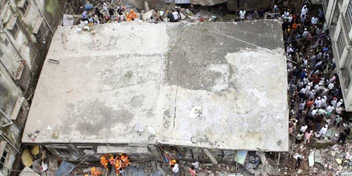 Hindistan'da sel en az 17 kişi hayatını kaybetti