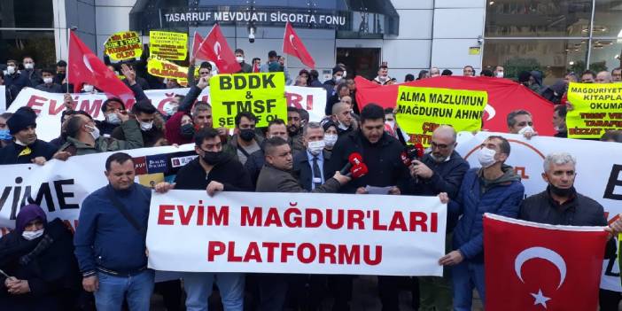 'Evim' mağdurları TMSF önünde eylem yaptı