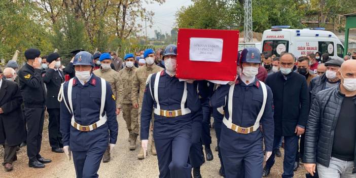 Kalp krizinden yaşamını yitiren uzman çavuş son yolculuğuna uğurlandı