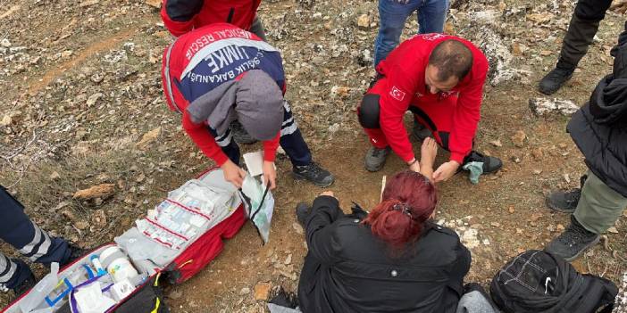 Doğa yürüyüşünde 35 metreden düşen kadın, 5 saatte kurtarıldı