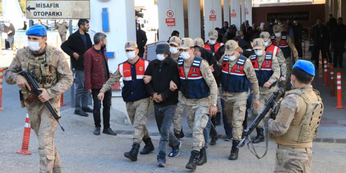 Sahte EFT belgesi ile 780 bin liralık dolandırıcılık yapan 5 kişiye gözaltı