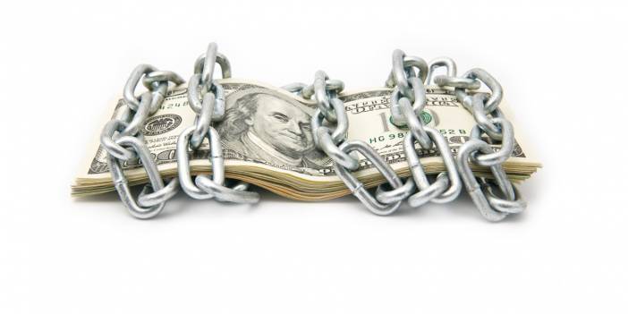 Yeni Akit yazarından 'dolara vergi' önerisi: "Devlet finansal anarşiye müsaade etmemeli"