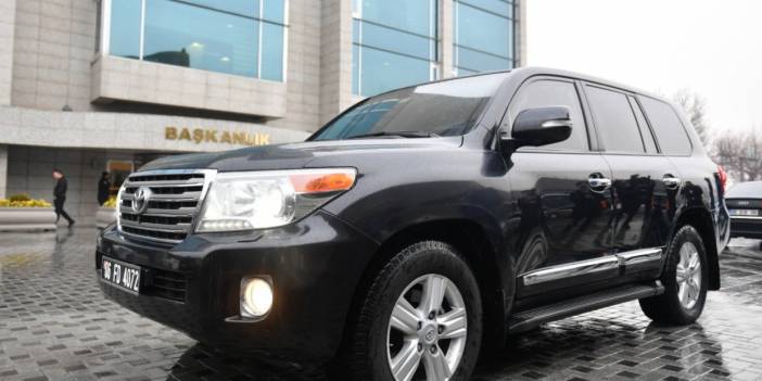 Melih Gökçek, lüks jipini iade etti