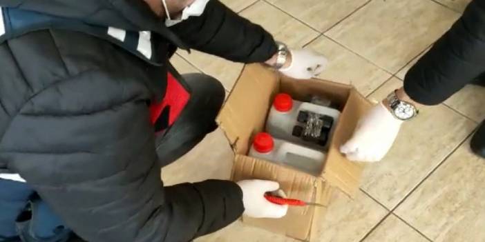 Anason hediyeli alkol kargoyla teslim ediliyor