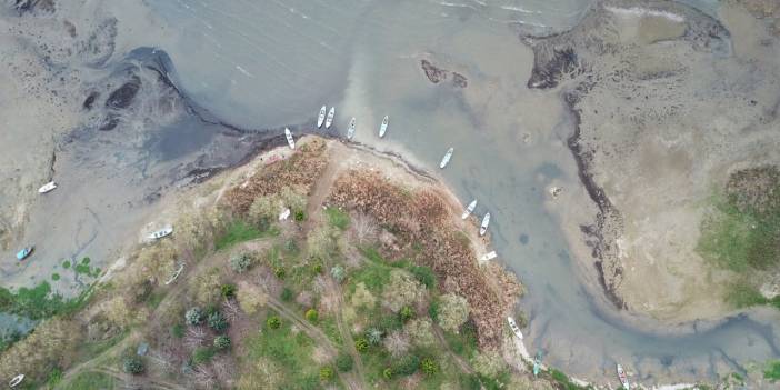 İznik Gölü kuraklığa teslim: Tekneler karaya oturdu