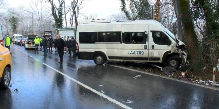 Sarıyer'de servis minibüsü ve taksi çarpıştı: 3 yaralı
