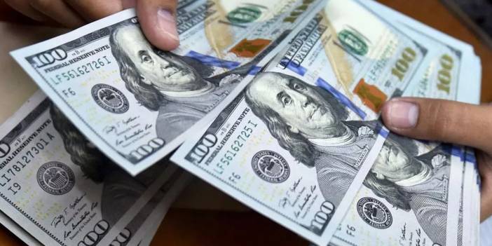 Yükseliş sürüyor: Dolar 13 lirayı euro da 15 lirayı aştı