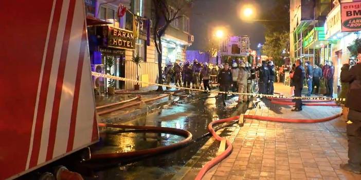 Fatih'te otelde yangın: Mahsur kalanlar kurtarıldı