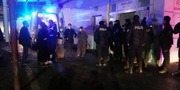 Bıçaklı 'gürültü' kavgası: 2'si ağır 3 yaralı