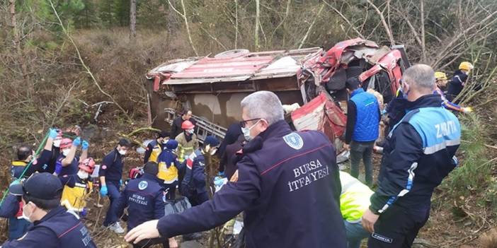 Bursa'da itfaiye aracı devrildi: 4 personel hayatını kaybetti