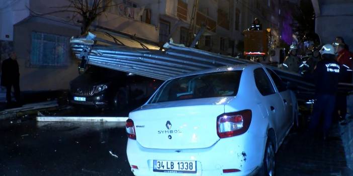 Bağcılar'da 4 katlı binanın çatısı uçtu