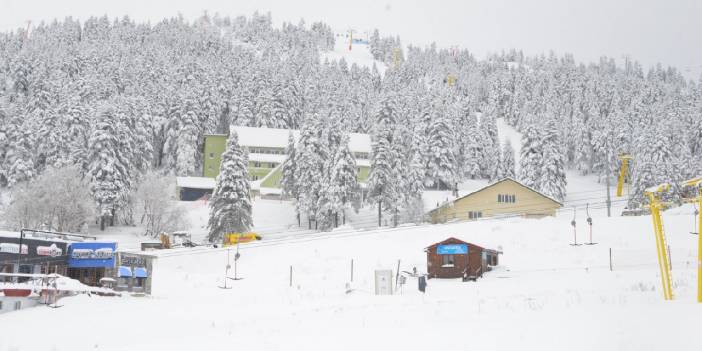 Uludağ'da kar kalınlığı 45 santimetreye ulaştı