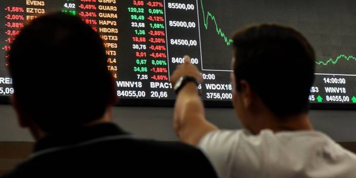 TL'ye güvenmenin bedeli: Faiz indirimi 70 milyar dolar kaybettirdi