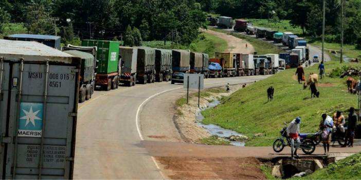 Kadınlara kamyonların ön koltuğuna oturma yasağı
