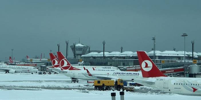 İstanbul Havalimanı'nda tüm uçuşlar durduruldu