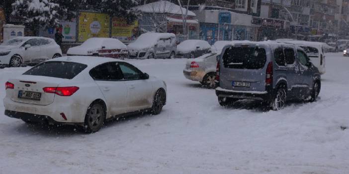 Tokat'ta yoğun kar yağışı