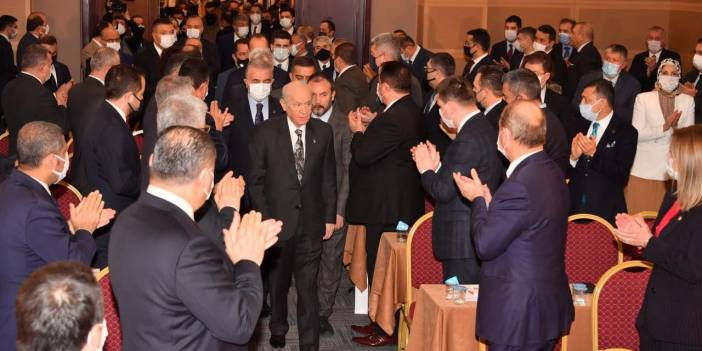 Kızılcahamam kampı başladı: Bahçeli'den 'seçim' talimatı