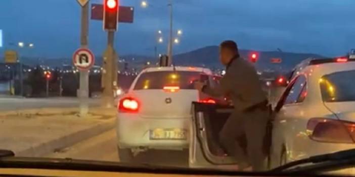 Yolu paylaşamayan sürücülerin tehlikeli kapışması