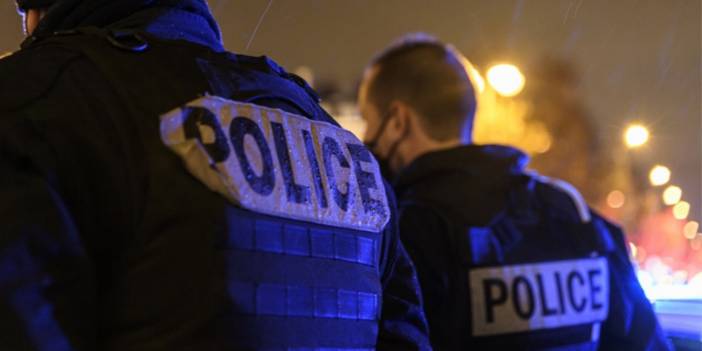 Hırsızlar vinçle McDonald’s'a daldı