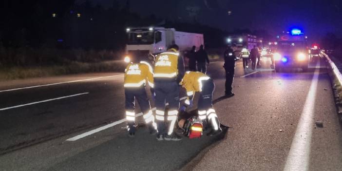 Karşıdan karşıya geçerken arabanın çarptığı genç öldü