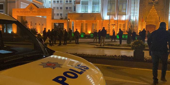 Belediye binasına silahlı saldırı