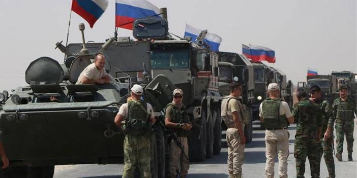 Rusya'nın batı ve güney bölgelerinde bazı askeri birlikler üslerine dönüyor