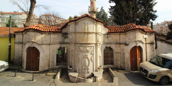 Tarihi çeşmeyi atık su giderine çevirdiler