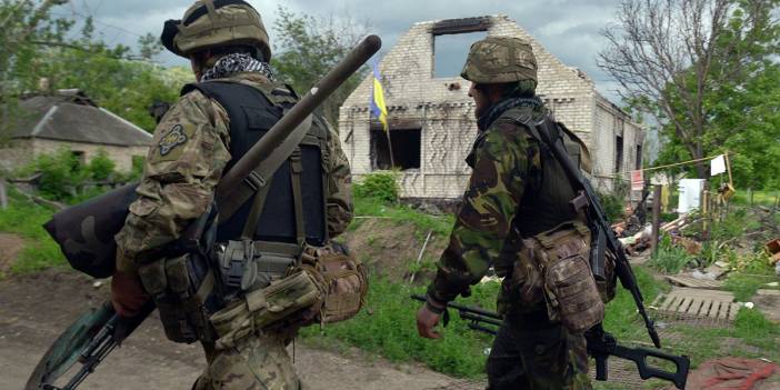 Kiev'in kontrolü Ukrayna ordusunda