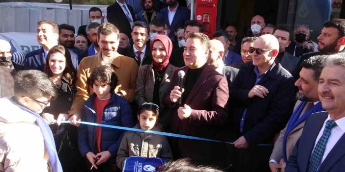 Ali Babacan: İktidar, ağzıyla kuş tutsa bu ülkenin ekonomisini düzeltemez