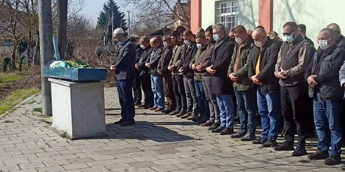 Tülin Çetin'in cenazesi toprağa verildi: Silah yanlışlıkla ateş aldı iddiası