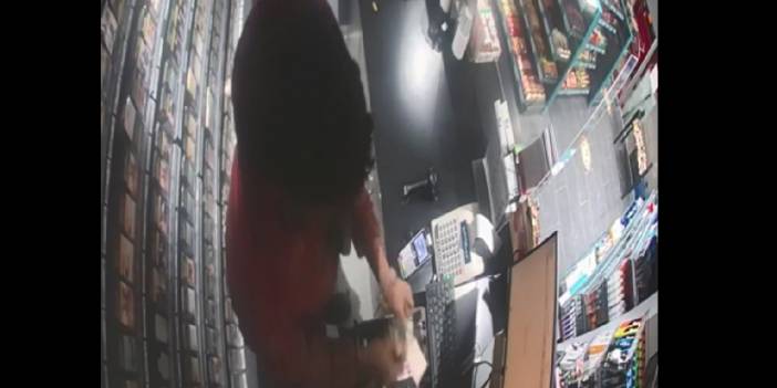 Akaryakıt istasyonunda hırsızlık kamerada