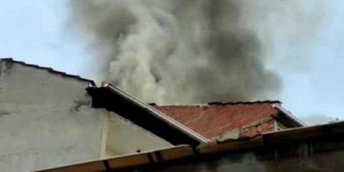 5 katlı binanın çatısında yangın