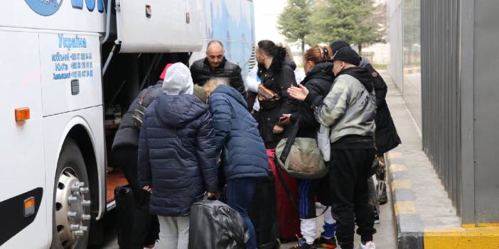 Kiev'den gelen Yavuz Selim Ayar: Gümrüklerde çok büyük sıralar var