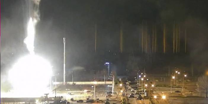 Avrupa'da büyük tehlike! Rusya, Ukrayna’daki Nükleer Santrali vurdu