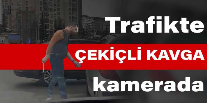 Trafikte çekiçli kavga kamerada