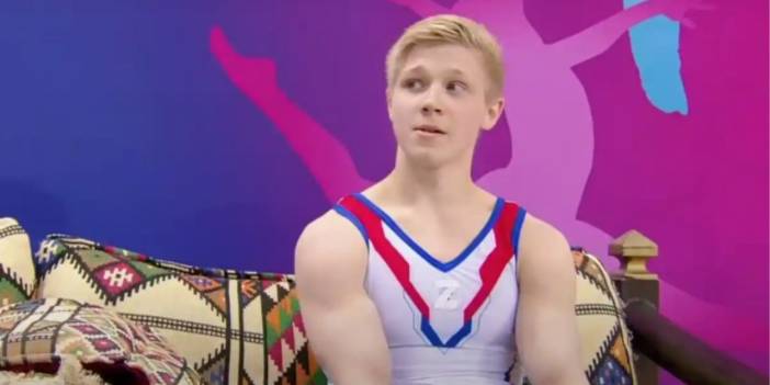 Dünya Kupası ödül törenine 'Z' yazılı mayoyla katıldı: Rus sporcuya soruşturma